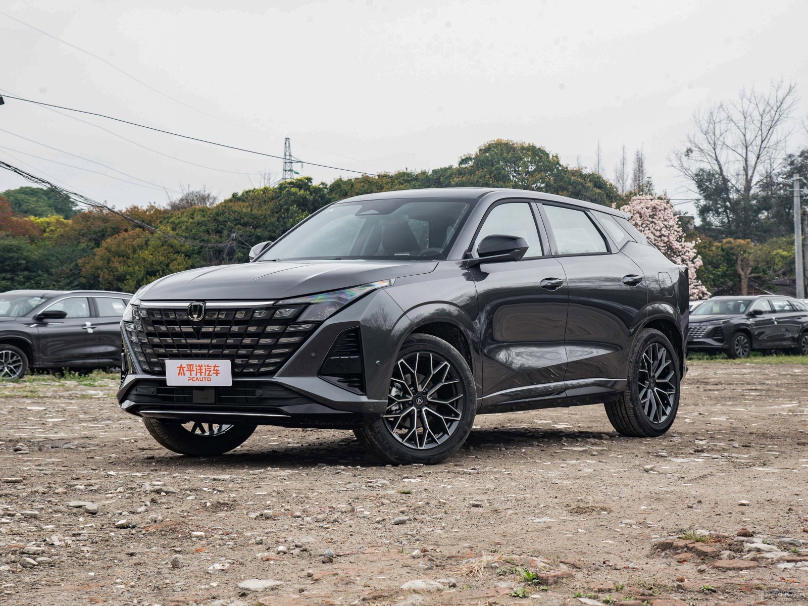 Changan UNI-Z Standard ICE New Blue Whale 500Bar Pro — Main listing photograph. Image 1 of 3. Authorized new car for exp...
