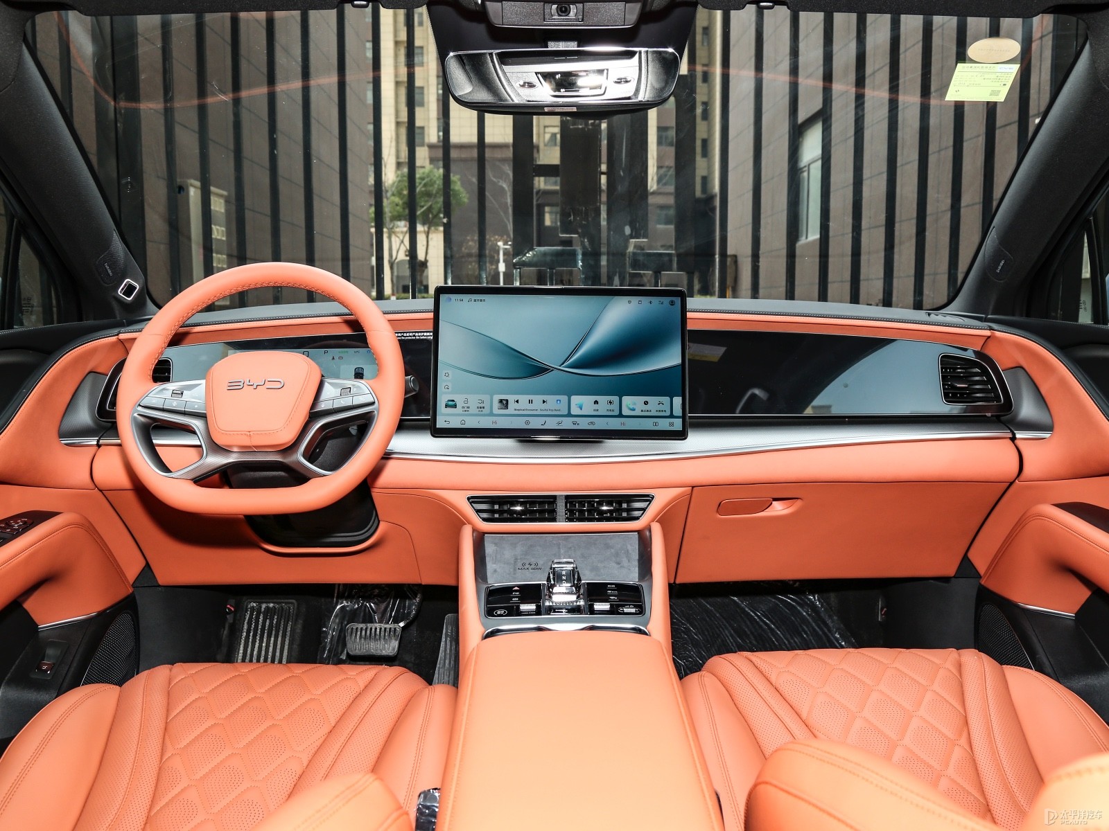 BYD Sea Lion 610 Smart Navigation Edition — Further exterior angle of the same vehicle. Image 3 of 3. Authorized new car...