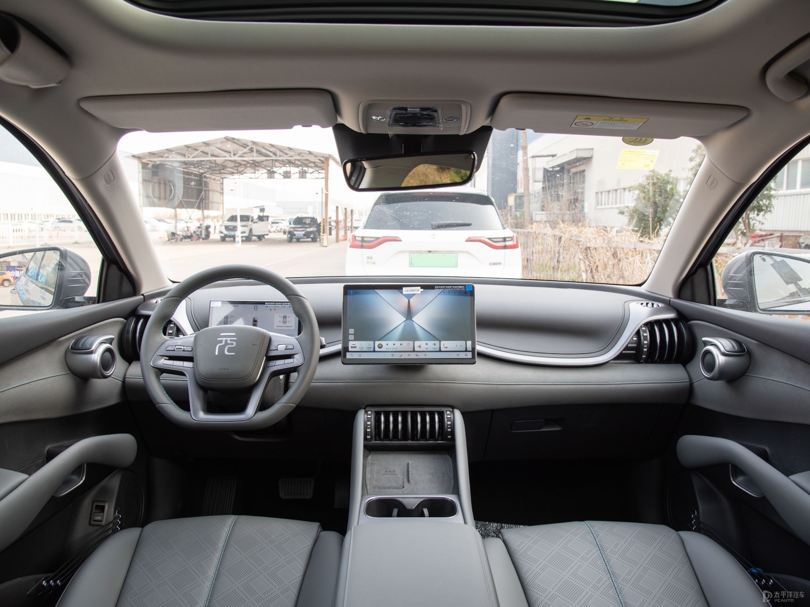 BYD Yuan PLUS Intelligent Driving 510 Deluxe Edition — Further exterior angle of the same vehicle. Image 3 of 3. Authori...