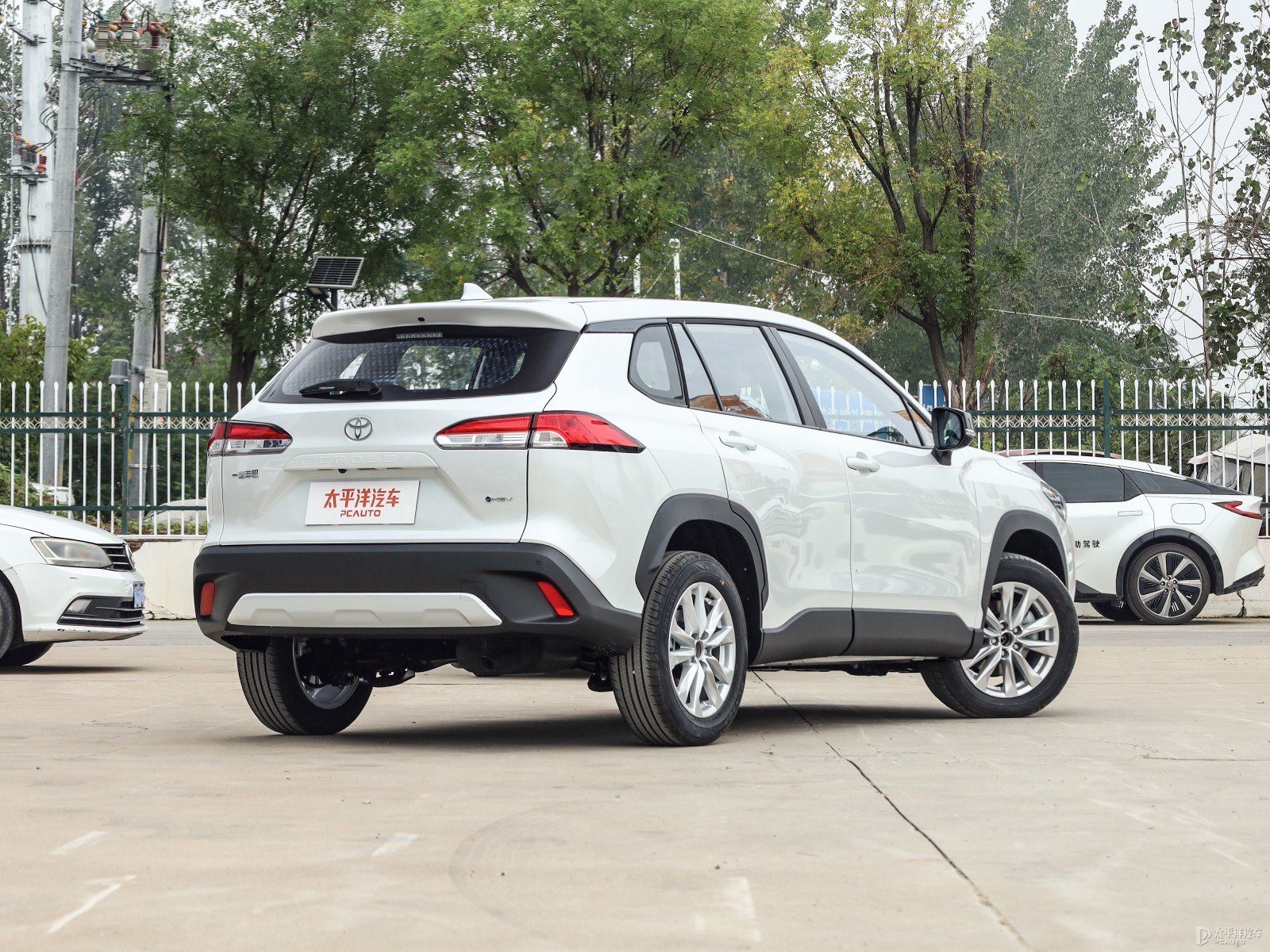 FAW Toyota Corolla Hybrid Elite Edition — Additional exterior view. Image 2 of 3. Modified new car for export from China.